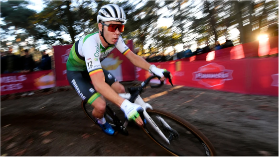 Laurens Sweeck chiến thắng chặng UCI Cyclocross World Cup đầu tiên tại Hà Lan ảnh 2
