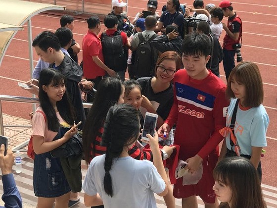 Đội tuyển Việt Nam "tập chay" những ngày đầu ảnh 3