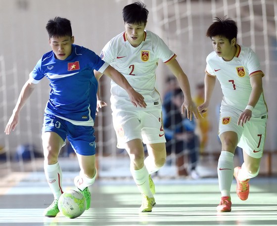 Hai đội Việt Nam và Trung Quốc trong lần gặp nhau trước giải vô địch châu Á 2016 tại Uzbekistan