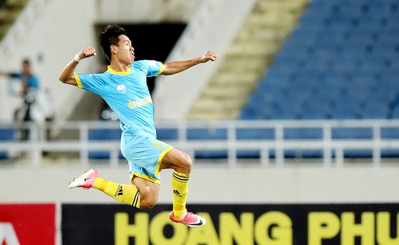 Tường thuật vòng 23 V-League 2017: Thanh Hóa giành lại ngôi đầu bảng ảnh 1
