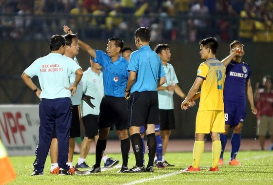 Những điểm nhấn vòng 5 Nuti Cafe V-League 2018 ảnh 3