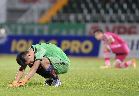 Vòng 8 V-League 2018 – CLB Sài Gòn để “vàng rơi” phút cuối ảnh 2