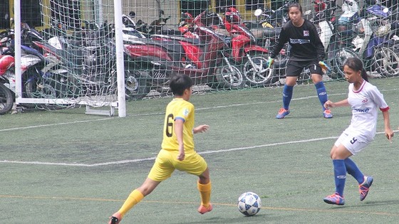 Trường Văn Lang vô địch giải bóng đá nữ THCS TPHCM 2018 ảnh 1