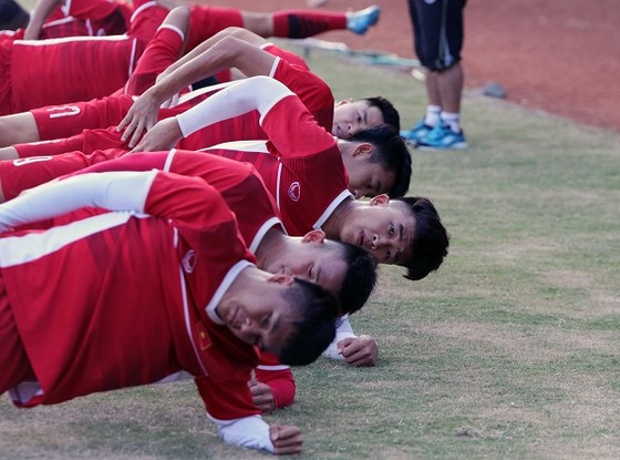 U19 Việt Nam thả lỏng sau trận hòa Thái Lan ảnh 3