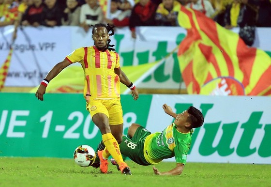 Nóng bỏng trận "Derby TPHCM" ảnh 2