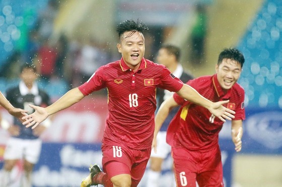 Công Phượng "nổ súng" giúp Việt Nam ngược dòng đánh bại Seoul FC ảnh 1