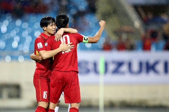 Công Phượng "nổ súng" giúp Việt Nam ngược dòng đánh bại Seoul FC ảnh 2