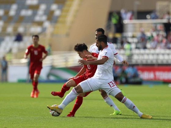 VCK Asian Cup 2019: Việt Nam - Iran 0-2  ảnh 2