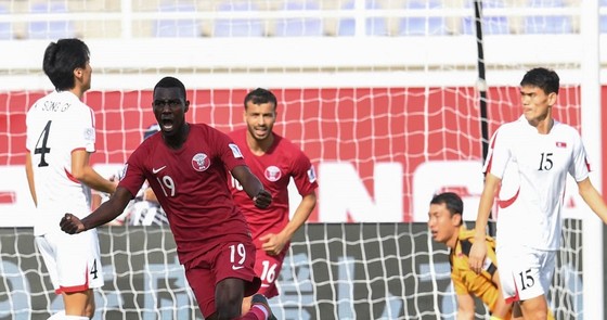 Ali (19) tỏa sáng với 4 bàn thắng cho Qatar. Ảnh: AFC