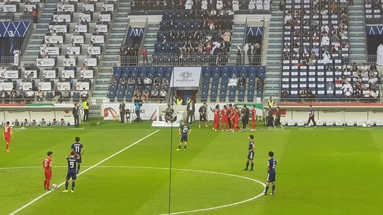 (Trực tiếp) Việt Nam - Nhật Bản 0-1: VAR lại đem niềm vui về cho Nhật Bản ảnh 9