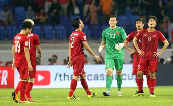 (Trực tiếp) Việt Nam - Nhật Bản 0-1: VAR lại đem niềm vui về cho Nhật Bản ảnh 13
