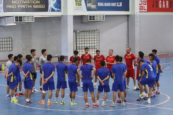 6 cầu thủ futsal Việt Nam đi “du học” tại Tây Ban Nha   ảnh 1