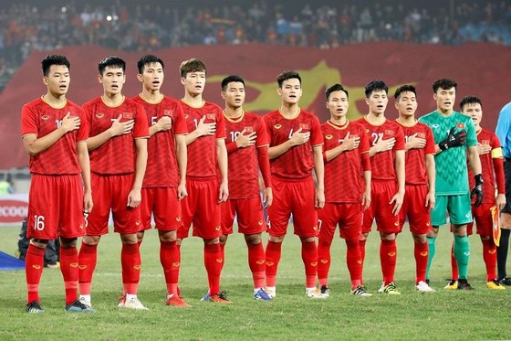 Đội tuyển Việt Nam tiếp tục giữ hạng trong tốp 100 thế giới. Ảnh: MINH HOÀNG