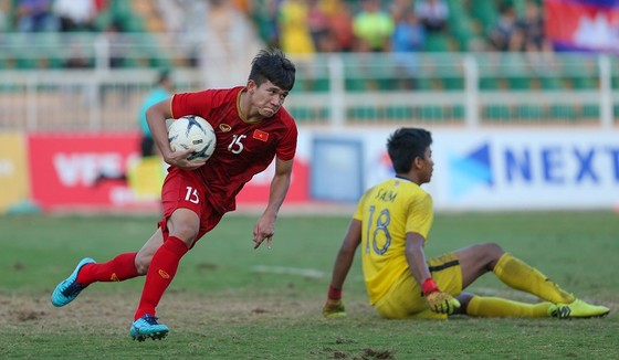 U18 Việt Nam dừng chân trước vòng bán kết, HLV Hoàng Anh Tuấn từ chức ảnh 1