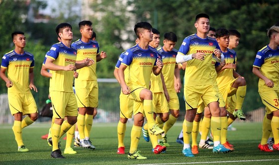 Đội tuyển “2 trong 1” cùng hội quân ảnh 7