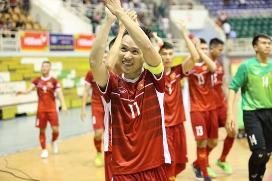 Tuyển futsal Việt Nam thoải mái sau chiến thắng trước Australia  ảnh 1