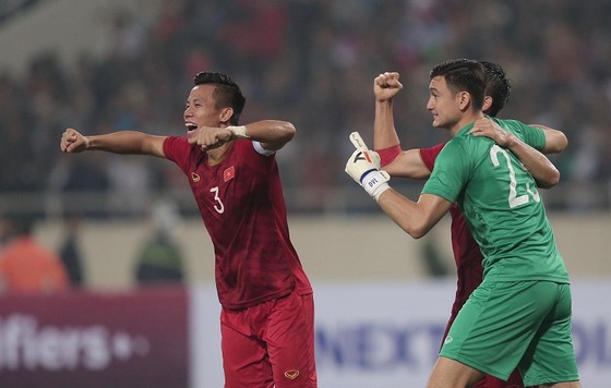 Việt Nam đến gần tốp 90 trên bảng xếp hạng FIFA. Ảnh: Dũng Phương