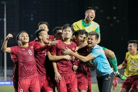 Việt Nam ngược dòng giành chiến thắng trước Indonesia. Ảnh: Dũng Phương