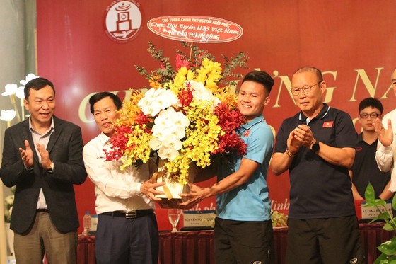 Bộ trưởng Nguyễn Ngọc Thiện giao nhiệm vụ cho U23 Việt Nam  ảnh 1