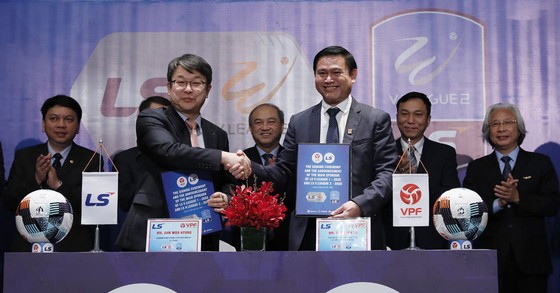 LS V-League 2020 ‘nói không’ với khán giả: Sự hy sinh thầm lặng ảnh 1