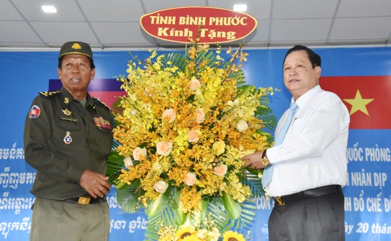 Thắt chặt tình hữu nghị Việt Nam-Campuchia ảnh 5