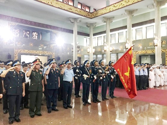 Tiễn đưa “anh hùng chân đất” Nguyễn Văn Bảy về quê nhà Lai Vung ảnh 1