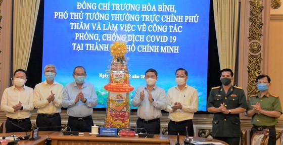 Phó Thủ tướng Thường trực Trương Hoà Bình: Chúc TPHCM sớm thắng dịch Covid-19 ảnh 3