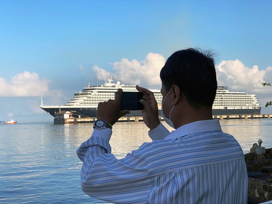 Thêm hơn 80 trường hợp nhiễm Covid-19 trên du thuyền Diamond Princess ảnh 1