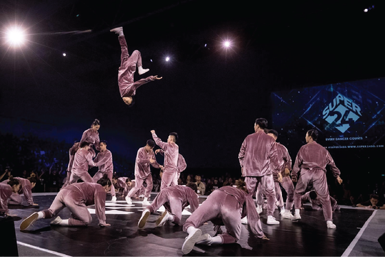 Nhóm nhảy Lyricist giành quán quân cuộc thi nhảy khu vực Đông Nam Á  ảnh 1