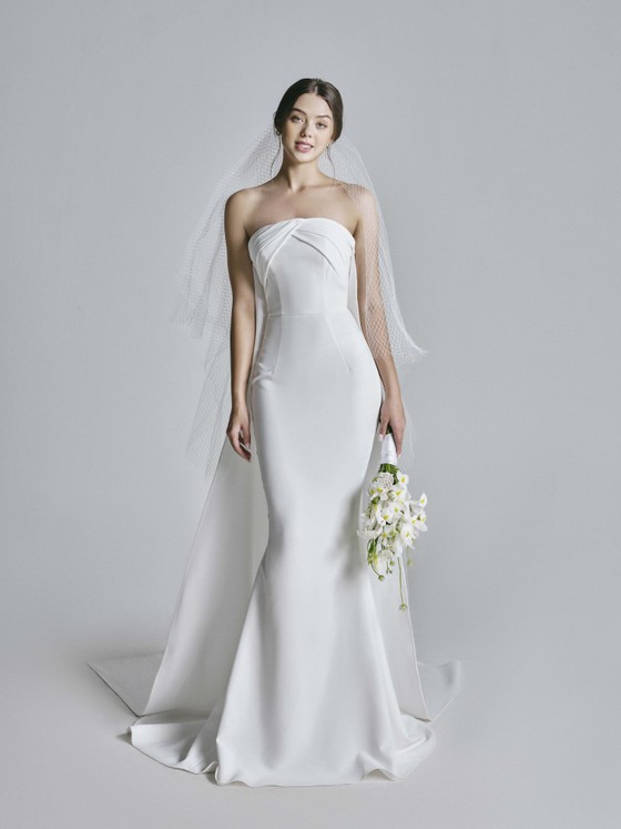 Lê Thanh Hòa ra mắt bộ sưu tập váy cưới  ảnh 6