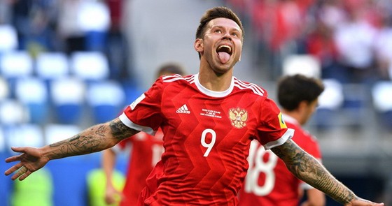 Tiền vệ Fedor Smolov vui mừng sau khi ghi bàn vào lưới New Zealand. Ảnh: FIFA