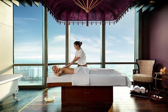 Có gì bên trong khách sạn siêu sang cao nhất Đông Nam Á? ảnh 5