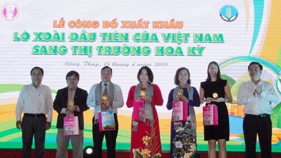 Ấp ủ “ngôi làng thông minh” ảnh 1