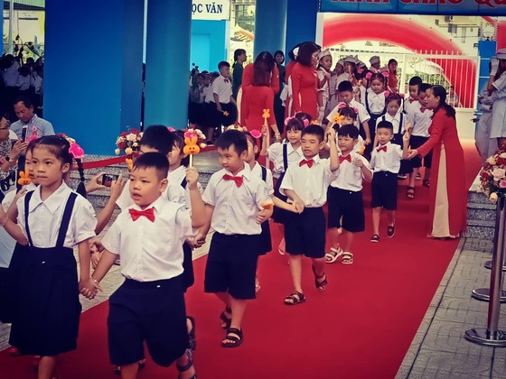 Khánh thành và khai giảng Trường Tiểu học Phan Huy Ích (quận Tân Bình) ảnh 3
