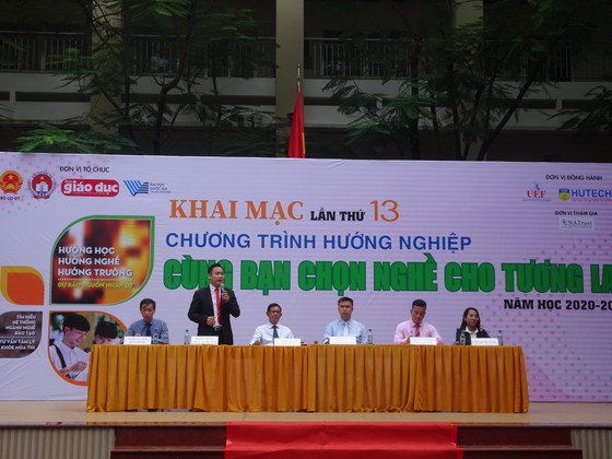 TPHCM: Tư vấn, hướng nghiệp cho học sinh lớp 12 của hơn 100 trường THPT ảnh 2