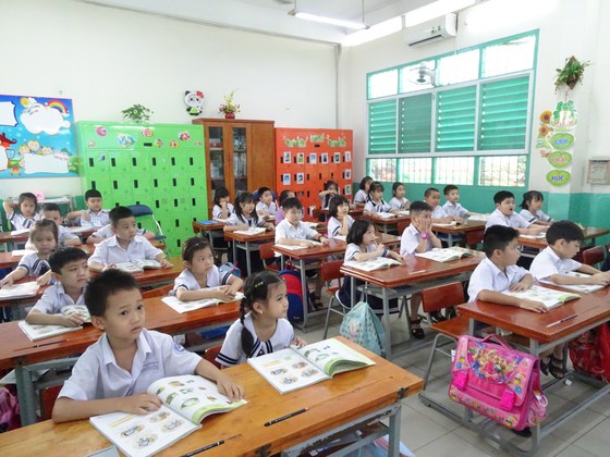 TPHCM: Báo cáo việc điều chỉnh, bổ sung danh mục SGK lớp 1 chậm nhất ngày 15-1 ảnh 1