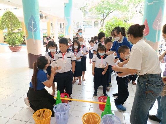 Cơ sở vật chất và trang thiết bị dạy học nhận mức độ hài lòng thấp nhất của học sinh TPHCM ảnh 1