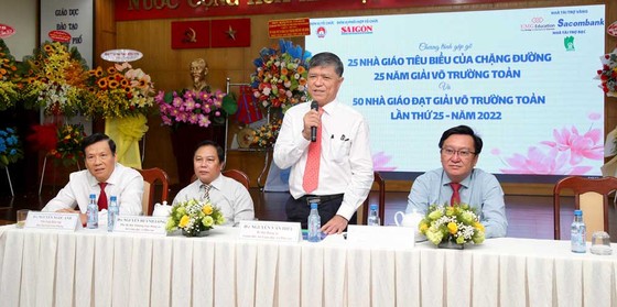 Xúc động buổi lễ giao lưu 75 giáo viên đạt Giải thưởng Võ Trường Toản  ảnh 1