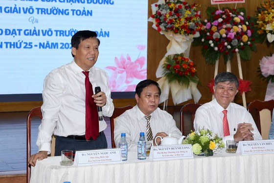 Xúc động buổi lễ giao lưu 75 giáo viên đạt Giải thưởng Võ Trường Toản  ảnh 8