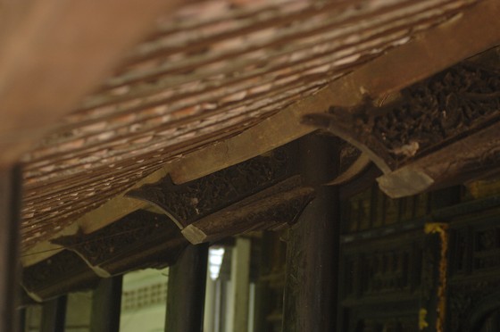 Độc đáo nhà trăm cột bằng gỗ quý tại Đồng Tháp ảnh 12