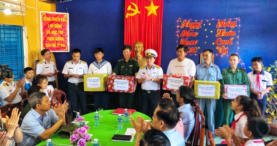 Xuân về trên vùng biển Tây Nam ảnh 6