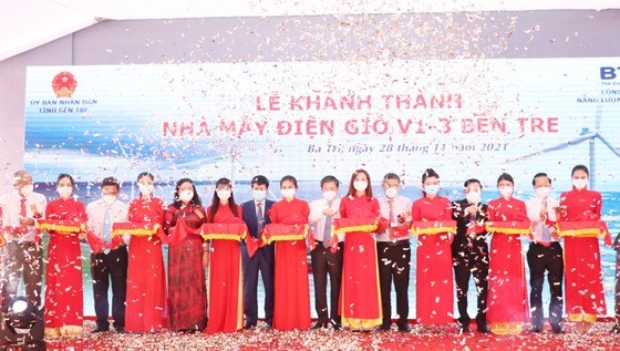 Bến Tre: Khánh thành công trình điện gió thương mại đầu tiên với công suất 30 MW ảnh 1