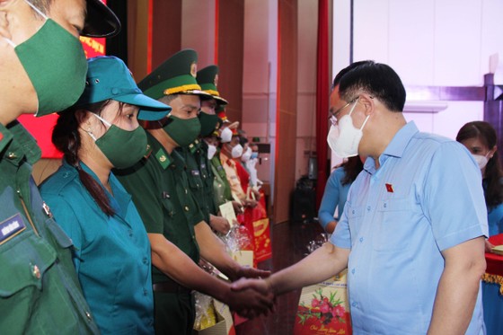 Chủ tịch Quốc hội Vương Đình Huệ làm việc tại Bến Tre ảnh 5