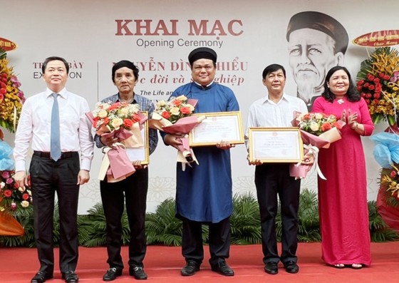 Triển lãm ảnh 'Nguyễn Đình Chiểu – Cuộc đời và sự nghiệp' ảnh 2