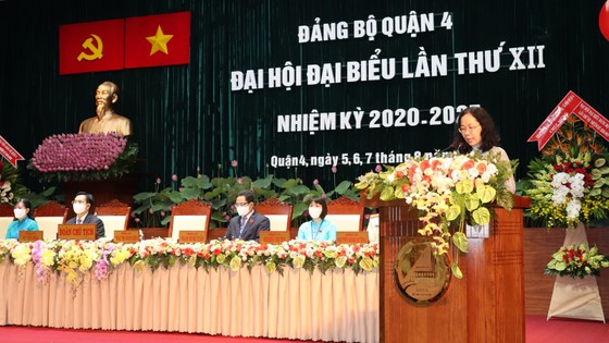 Quận 4 tập trung di dời, tái định cư cho người dân có nhà trên kênh rạch ảnh 2
