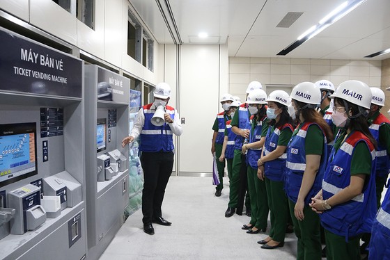 Đẩy mạnh cải cách hành chính, xây dựng chính quyền đô thị ảnh 2