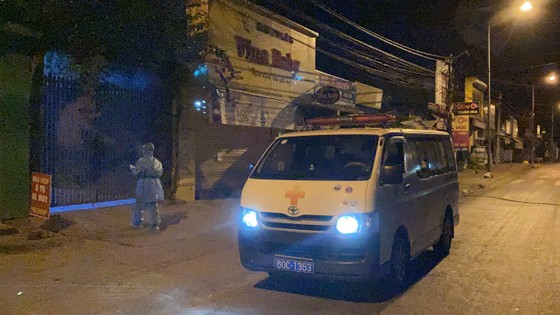 Một phụ nữ dương tính với SARS-CoV-2, Đồng Nai họp khẩn trong đêm ảnh 1