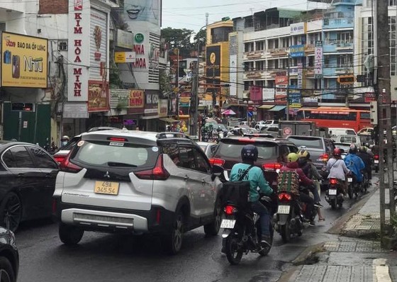 Khách du lịch đến Đà Lạt nhộn nhịp trở lại ảnh 2  Khách du lịch đến Đà Lạt nhộn nhịp trở lại ảnh 2