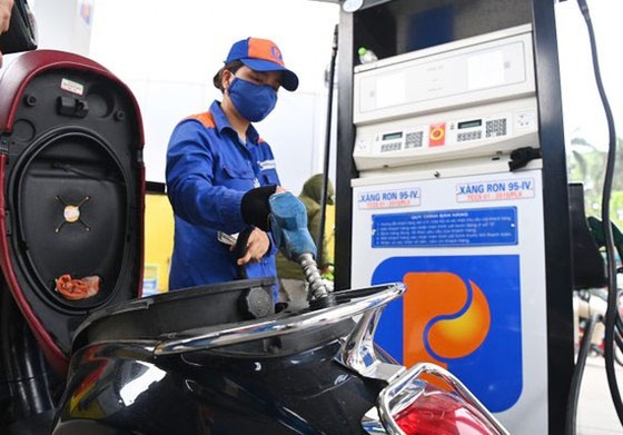 Quỹ Bình ổn giá xăng dầu chỉ còn 824 tỷ đồng ảnh 1 Quỹ Bình ổn giá xăng dầu chỉ còn 824 tỷ đồng ảnh 1