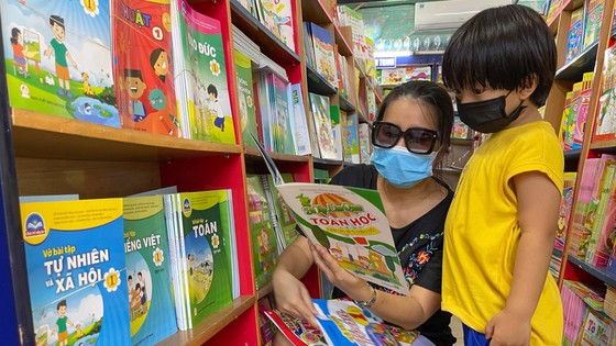 Sau gần một tháng TPHCM “mở cửa”: Nhiều tín hiệu tích cực ảnh 2 Sau gần một tháng TPHCM “mở cửa”: Nhiều tín hiệu tích cực ảnh 1